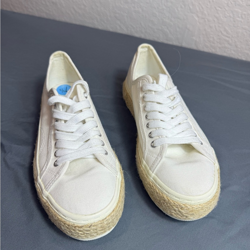 Madden Girl White Canvas Espedrille Sneakers 7.5